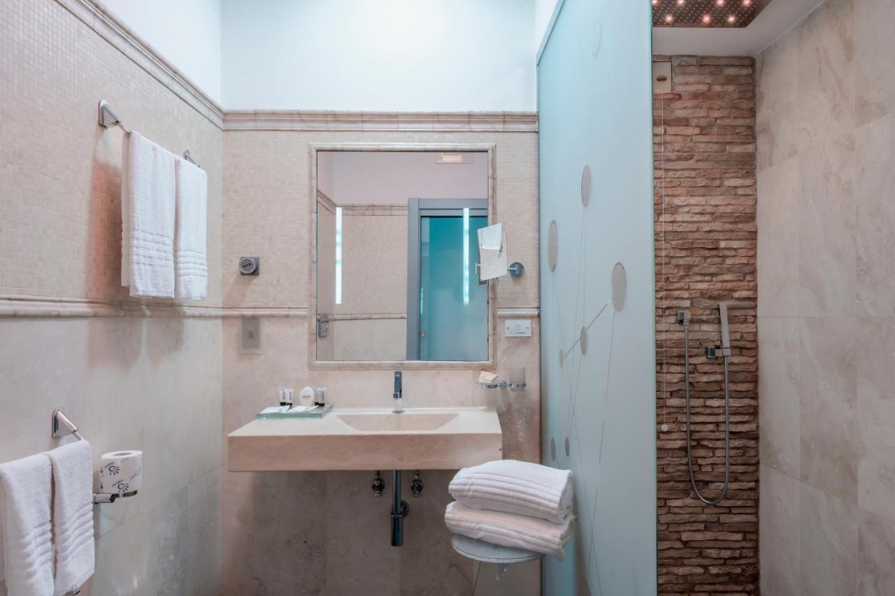 Hotel Trecento Rome Luaran gambar