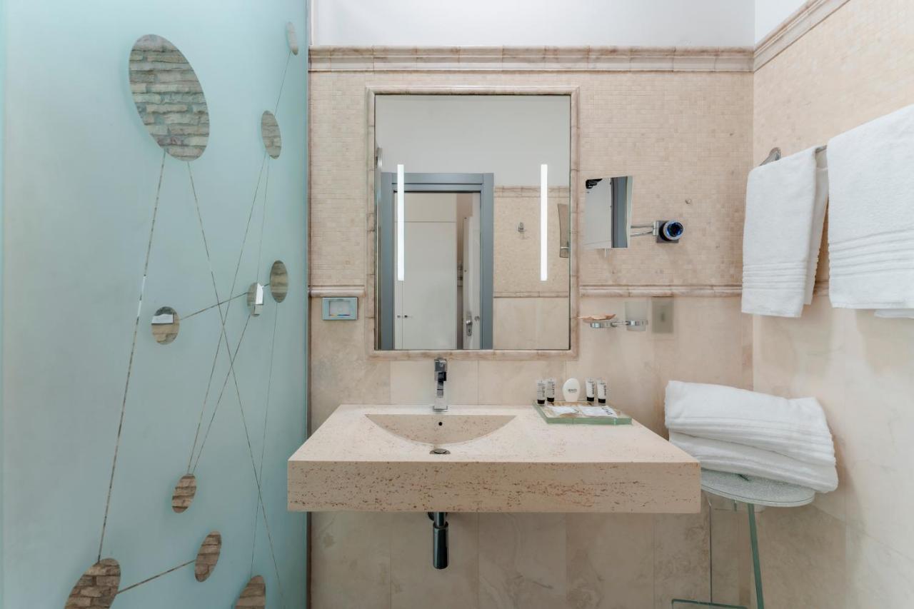 Hotel Trecento Rome Luaran gambar